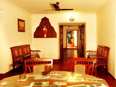 Rossitta Wood Castle Bed and Breakfast Kochi